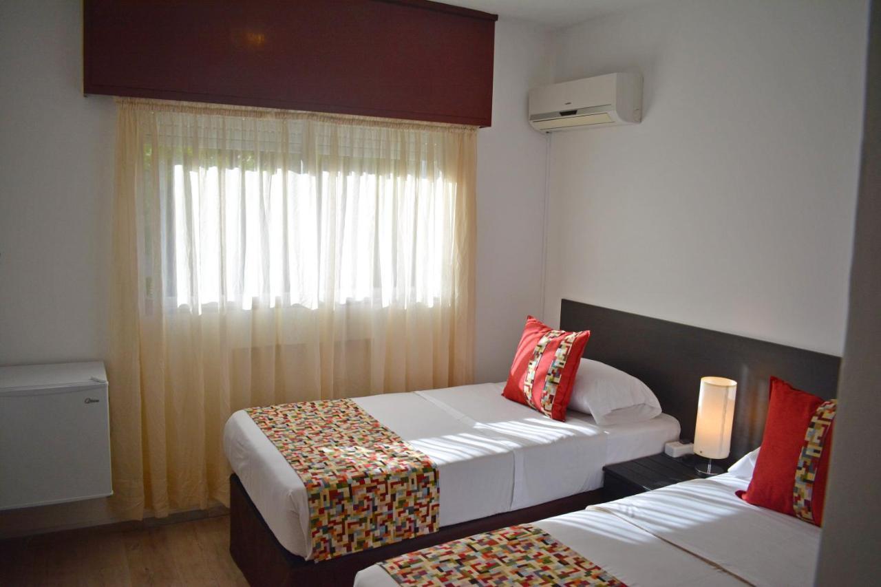 Hotel Express Maldonado Exterior photo